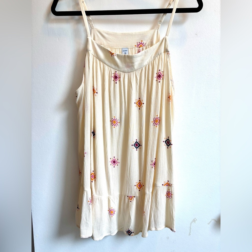 Old Navy Cream and Pink Embellished Tank Top